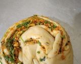 A picture of step 4 of Masala paratha.