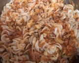 Foto del paso 8 de la receta: Pastas de arroz en salsa napolitana con atún 🍝 🥰