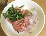 Hình bước làm 1 của món Chả lá lốt