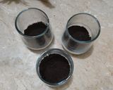 A picture of step 2 of Oreo custard shots.