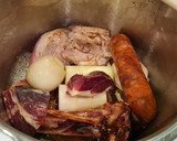 Foto del paso 3 de la receta: Caldo de pollo y chorizo