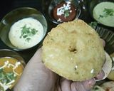 A picture of step 7 of Medu vada.