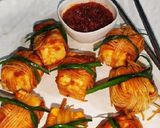 A picture of step 6 of Paneer Sutali Bomb.