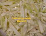 Foto langkah ke 1 dari resep Labu air tumis bumbu ebi udang.