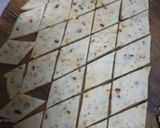 A picture of step 3 of Pizza cheesey matri.