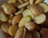 Foto del paso 1 de la receta: Papines al horno con Oliva y romero