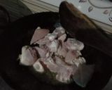 A picture of step 1 of Jhat pat karahi.