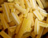 A picture of step 1 of Crispy and spicy baby corn.