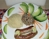 Foto del paso 11 de la receta: Chorizos con dos tipos de cocimiento y chayota, granos cabecita negra y puré