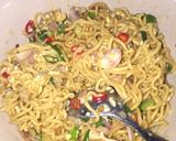 Foto langkah ke 2 dari resep Domie (Donat Indomie).