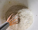 Foto del paso 2 de la receta: Tarta dulce rellena de dulce de leche con coco