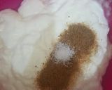 A picture of step 3 of Dahi phulki chaat.