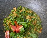 Foto langkah ke 5 dari resep Tumis Oncom Leunca Kemangi.