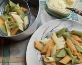 Foto del paso 5 de la receta: Fideos de color con manteca