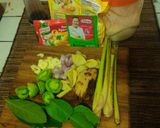 Foto langkah ke 1 dari resep Sup ikan jamur enoki.