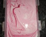 Strawberry ice cream recipe step 3 photo