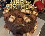 A picture of step 13 of Kinder bueno cake!.