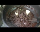 Foto langkah ke 2 dari resep Chocolate muffin by Tintin rayners.
