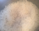 Foto del paso 1 de la receta: Arroz con calamares en su tinta 🍚🐙