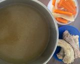 Pulykanyak húsleves eperlevél tésztával recept fázis 2 fotója
