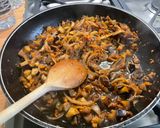 Une image de l'étape 9 de Nouilles de riz sautées aux légumes et épices.