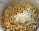 A picture of step 5 of Sausage pasta bake.