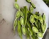Foto langkah ke 1 dari resep Teri Pete Kacomato Khas Padang.