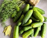 Une image de l'étape 1 de Cornichons aigres-doux.