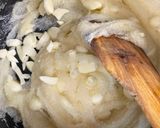 A picture of step 4 of Mozzarella and Semolina Roll Cake.