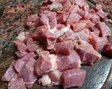Foto del paso 1 de la receta: Guiso de fideos tirabuzón con carne de vaca