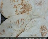 صورة لخطوة 7 من وصفة عيش شامي طري ولذيذ