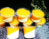 Foto langkah ke 7 dari resep Puding Lapis Mangga Susu.