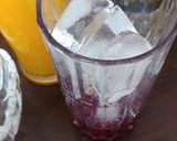 A picture of step 3 of Sunrise Mocktail.