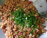 Foto langkah ke 5 dari resep Nasi Goreng Sambal Roa.