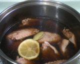 Foto langkah ke 1 dari resep Holok lemon kai/sayap ayam, lemon, coca cola.