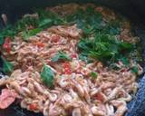 ผัดกะเพรากุ้งฝอย วิธีทำสูตร 4 รูป