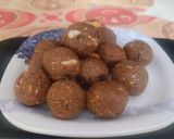 बासी रोटी के लड्डू (basi roti ke ladoo recipe in Hindi) रेसिपी चरण 7 फोटो