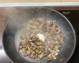 Gombás melegszendvics recept fázis 2 fotója