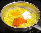 A picture of step 5 of Raw Mango Thokku.