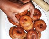 A picture of step 11 of Donasi laini za sukari/ sugar coated whole wheat doughnuts.