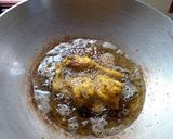 Foto langkah ke 4 dari resep Ayam Goreng Kunyit.