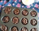 Foto langkah ke 6 dari resep Muffin Mini Coklat.