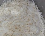 A picture of step 5 of White paper steamed Rice.