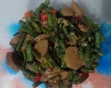 Foto langkah ke 3 dari resep Tumis Kacang Panjang Dan Bakso.