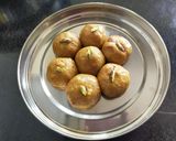 A picture of step 3 of Besan Laddu.