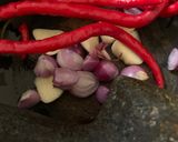 Foto langkah ke 2 dari resep Oseng Wortel Jamur Pedas.