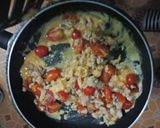 รูปขั้นตอนการทำที่ 3 ของ อกไก่ผัดไข่ใส่มะเขือเทศ
