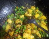 फ्रेंच बींस आलू फ्राई (french beans aloo fry recipe in Hindi) रेसिपी चरण 3 फोटो