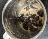 A picture of step 1 of Oreo Cake with Ganache.