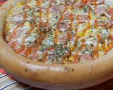 Foto langkah ke 7 dari resep Pizza Homemade 🍕.